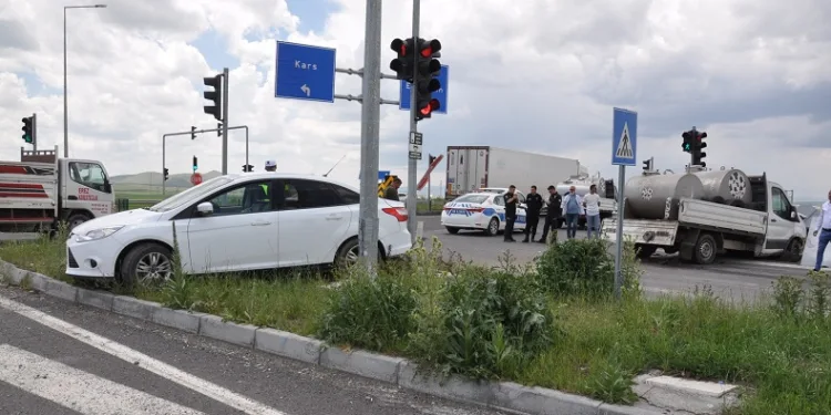 Kars’ta trafik kazası: 4 yaralı