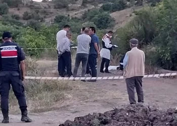 Boşanma aşamasındaki eşini öldüren polis memura indirimli ceza