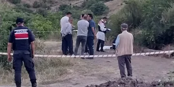 Boşanma aşamasındaki eşini öldüren polis memura indirimli ceza