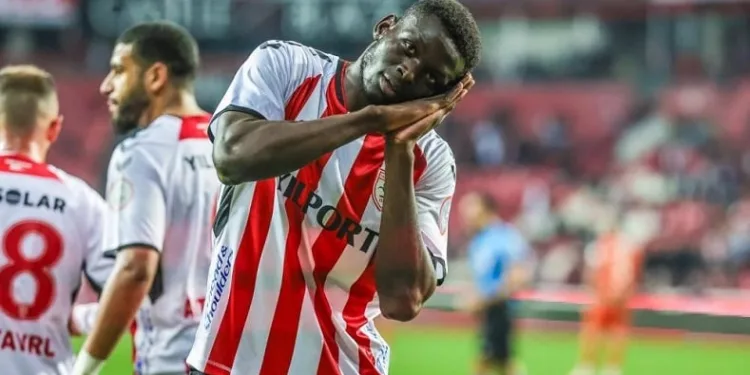 Samsunspor’da 8 futbolcunun sözleşmesi sona erdi