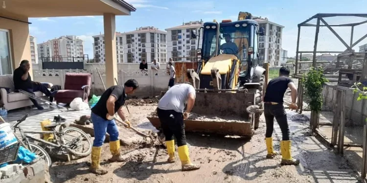 Selin vurduğu Alaca’da yaralar sarılıyor