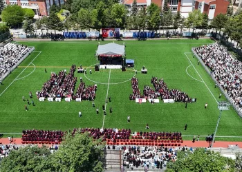 Anadolu Üniversitesi’nde mezuniyet heyecanı başladı