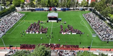 Anadolu Üniversitesi’nde mezuniyet heyecanı başladı