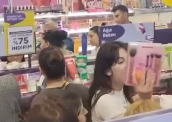 Bursa’da alışveriş çılgınlığı