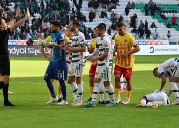 Kayserispor 78 sarı kart 4 kırmızı kart gördü