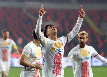 Kayserispor’da 10 genç futbolcu oynadı