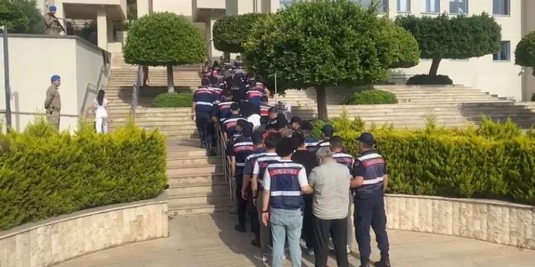 6 ilde göçmen kaçakçılığı operasyonu