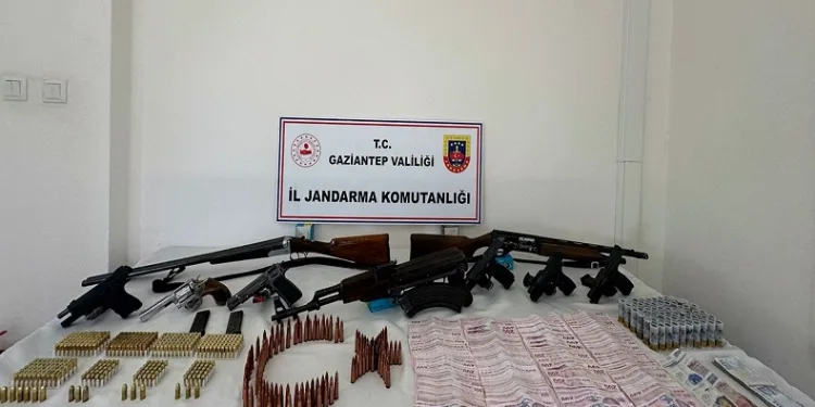 Gaziantep jandarmadan 2 ayda 823 şüpheliye gözaltı