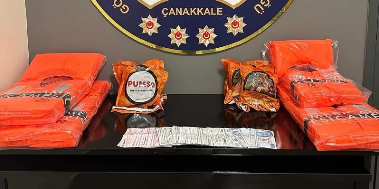Çanakkale’de 4 kaçak göçmen yakalandı