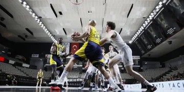 Fenerbahçe, finalde A. Efes’in rakibi oldu