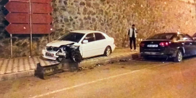 Zincirleme trafik kazası: 4 yaralı