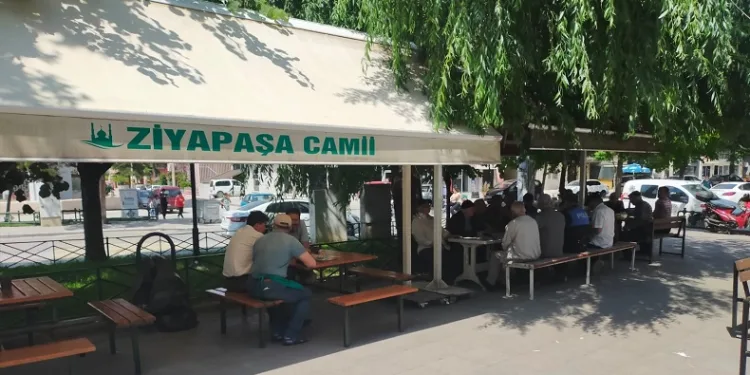 Polis vatandaşları hırsızlık olaylarına karşı bilgilendirdi