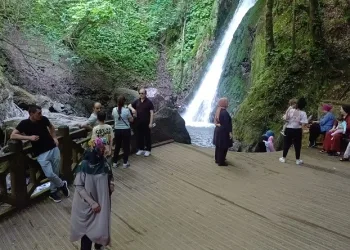 Şelaleler stresten uzaklaştırıyor