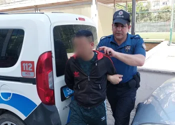 Para vermeyen şahsı bıçakladı
