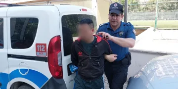 Para vermeyen şahsı bıçakladı
