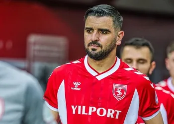 Samsunspor’da 4 futbolcu ile yollar ayrıldı