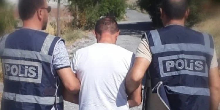 Aranan zehir taciri yakalandı