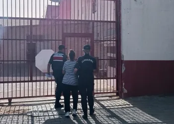 Mahkemede hakkında tekrar yakalama kararı çıkarılan şahsı Jandarma yakaladı