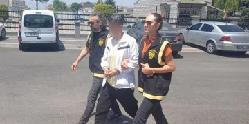 Komşusunu öldüren kadın tutuklandı: “Suç işledim” diye ihbar etmiş