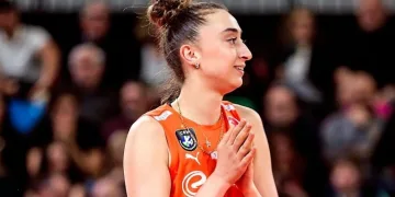 Eczacıbaşı Dynavit, Elif Şahin ile sözleşme yeniledi