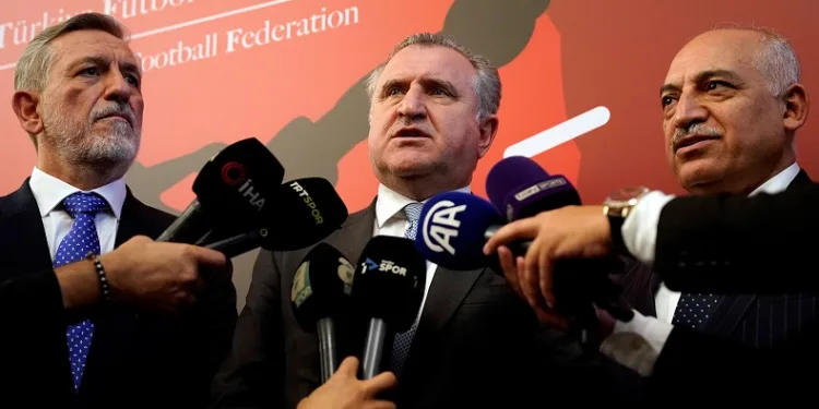 Osman Aşkın Bak: “Bakanlık olarak her aşamada destek vereceğiz”