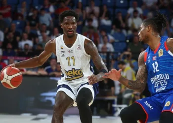 Fenerbahçe Beko, şampiyonluk maçına çıkıyor