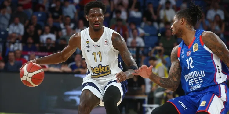 Fenerbahçe Beko, şampiyonluk maçına çıkıyor