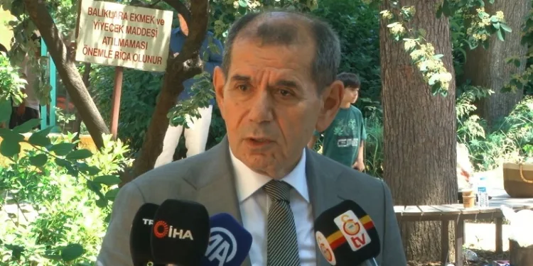Dursun Özbek: “Yalıda doğmuş zengin çocuğu olmak, böyle hadsiz konuşma hakkını vermez”
