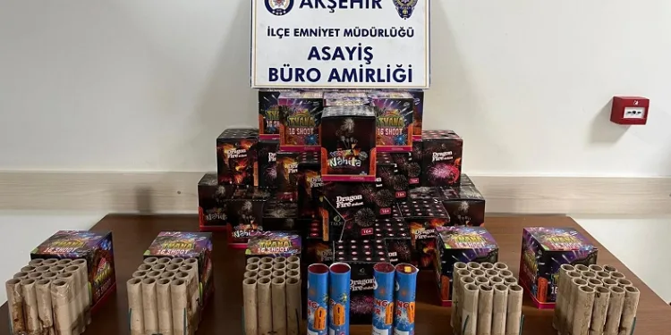 Polisten havai fişek denetimi