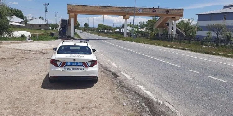 Van’da 61 araç trafikten men edildi