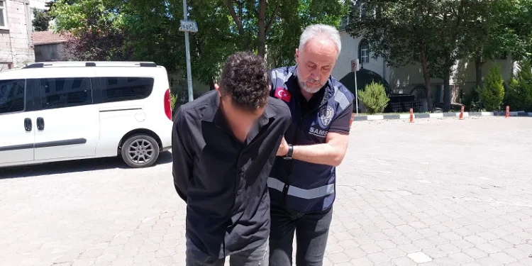 Restoranda garsonun bıçaklanmasına 2 gözaltı
