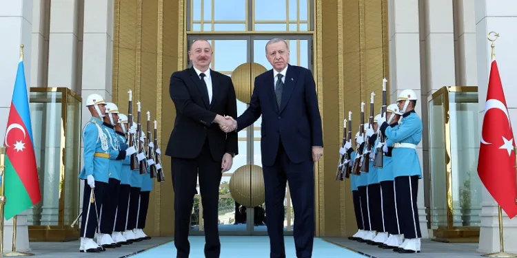 Cumhurbaşkanı Erdoğan, Azerbaycan Cumhurbaşkanı Aliyev ile görüştü