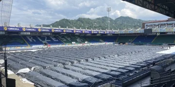 Çaykur Rizespor’un stadının zemini yenileniyor