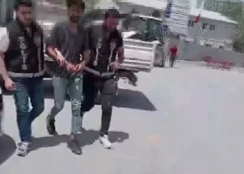 Esenyurt’ta 8 aracı kundaklayan şahıs yakalandı