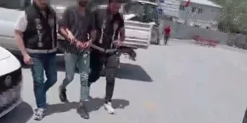 Esenyurt’ta 8 aracı kundaklayan şahıs yakalandı