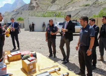 Vali Ali Çelik deprem hazırlık çalışmalarını yerinde inceledi