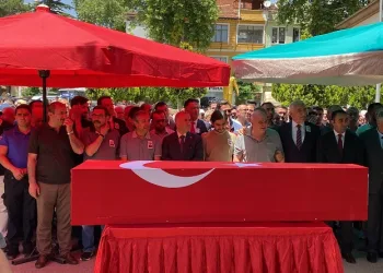 Kazada hayatını kaybeden doktor son yolculuğuna uğurlandı