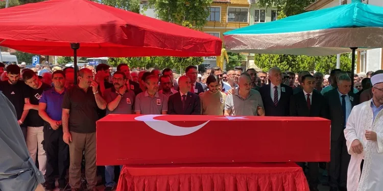 Kazada hayatını kaybeden doktor son yolculuğuna uğurlandı