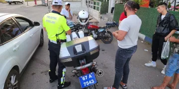 Şüpheli motosiklet trafik polislerinin dikkatini çekti