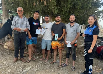 Polisten kurban pazarında sahte para ve dolandırıcılık uyarısı