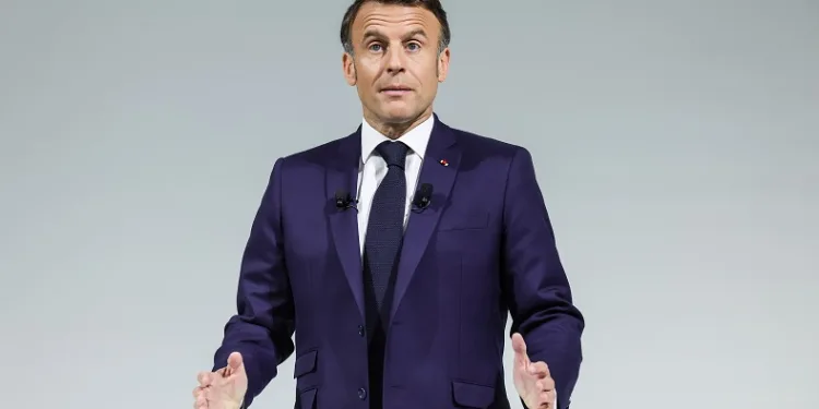 Macron: “2027’de iktidarın anahtarlarını aşırı sağa vermek istemiyorum”