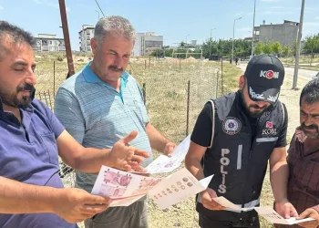 Polis ekiplerinden kurban pazarında sahte para uyarısı