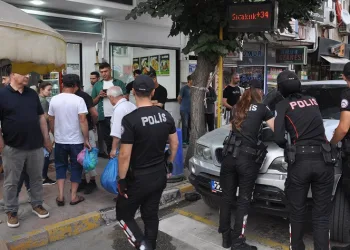 Polisin “Şok” uygulamasında lüks cipte uyuşturucu ele geçirildi