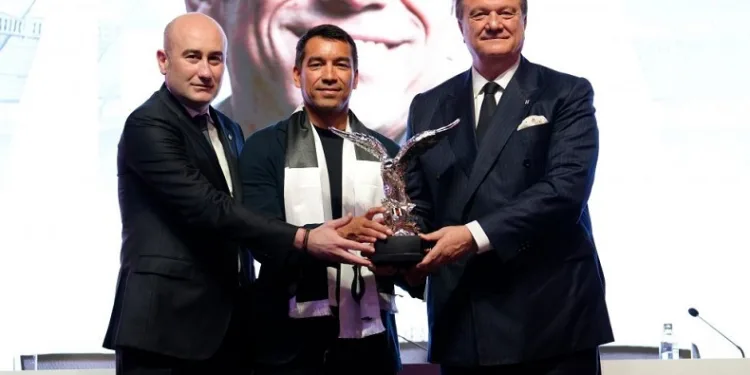 Hasan Arat: “Beşiktaş’ın mefaatleri neyi gerektiriyorsa onu yapacağız”