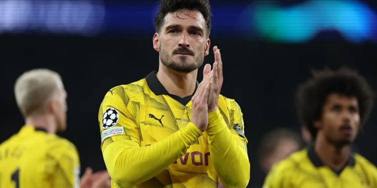 Borussia Dortmund, Mats Hummels ile yollarını ayırdı