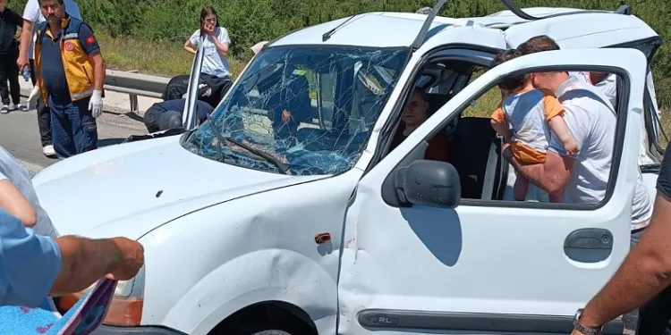 1’i ağır 6 kişinin yaralandığı kazanın güvenlik kamerası ortaya çıktı