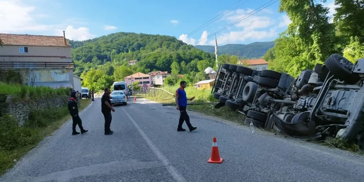 Sinop’ta LPG yüklü tanker yan yattı