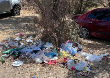 Tatilciler gitti çöpleri kaldı