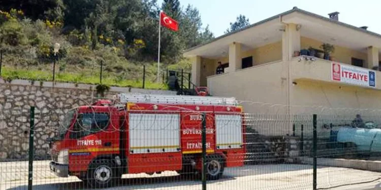 Tirilye’de mahalleli itfaiye talep etti