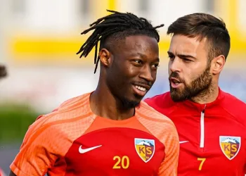Kayserispor Mane ile sözleşme yeniledi